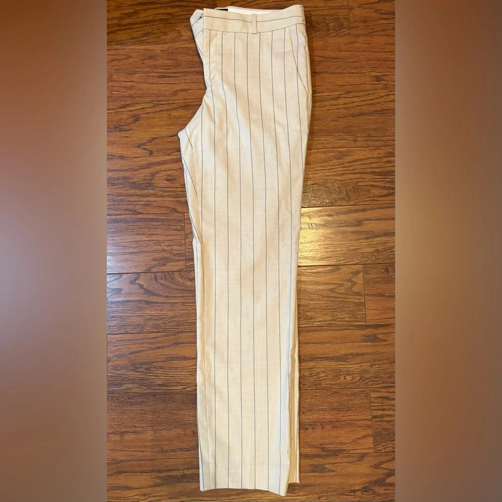 Women’s Banana Republic Striped Pants - Picture 2 of 6